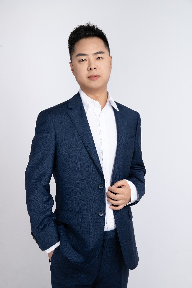 李晓栋